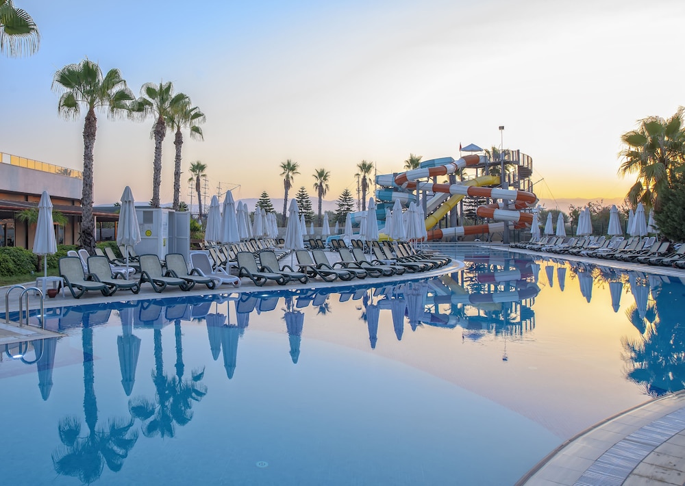 Port River Hotel - All Inclusive — Swimming pool in Side