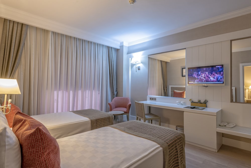 Port River Hotel - All Inclusive — Hotel rooms in Side