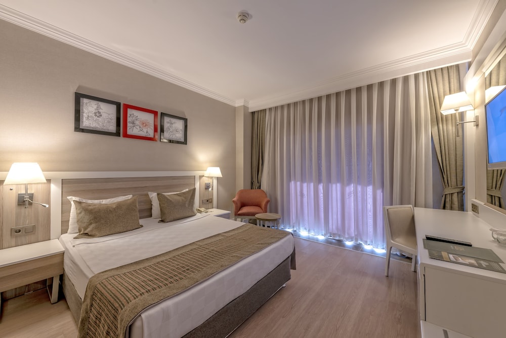 Port River Hotel - All Inclusive — Hotel rooms in Side
