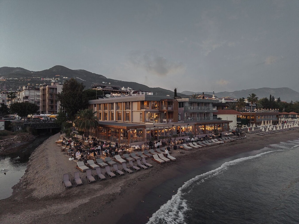 En Vie Beach Boutique Hotel - Adult Only — Beach in Alanya