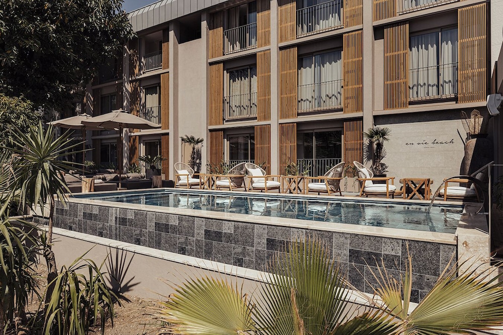 En Vie Beach Boutique Hotel - Adult Only — Swimming pool in Alanya
