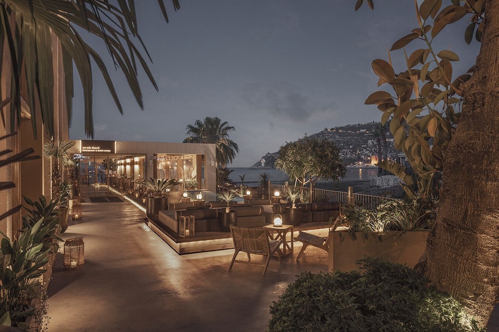 En Vie Beach Boutique Hotel - Adult Only — Restaurant & bars in Alanya