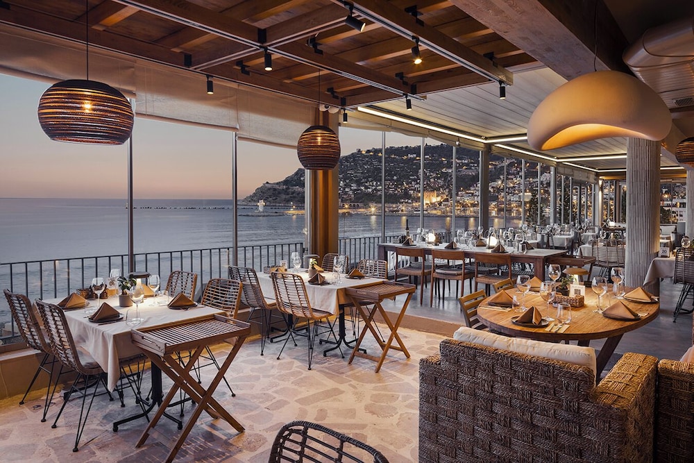 En Vie Beach Boutique Hotel - Adult Only — Restaurant & bars in Alanya