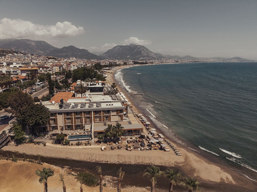 En Vie Beach Boutique Hotel - Adult Only — Beach in Alanya