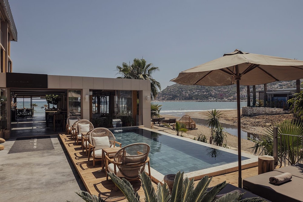 En Vie Beach Boutique Hotel - Adult Only — Swimming pool in Alanya
