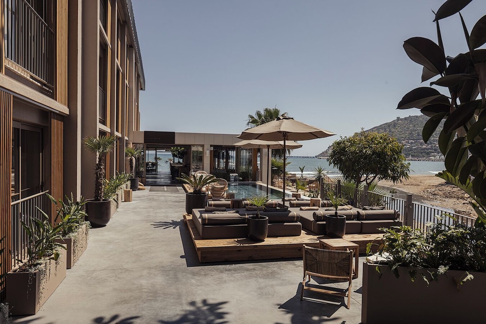 En Vie Beach Boutique Hotel - Adult Only — Swimming pool in Alanya