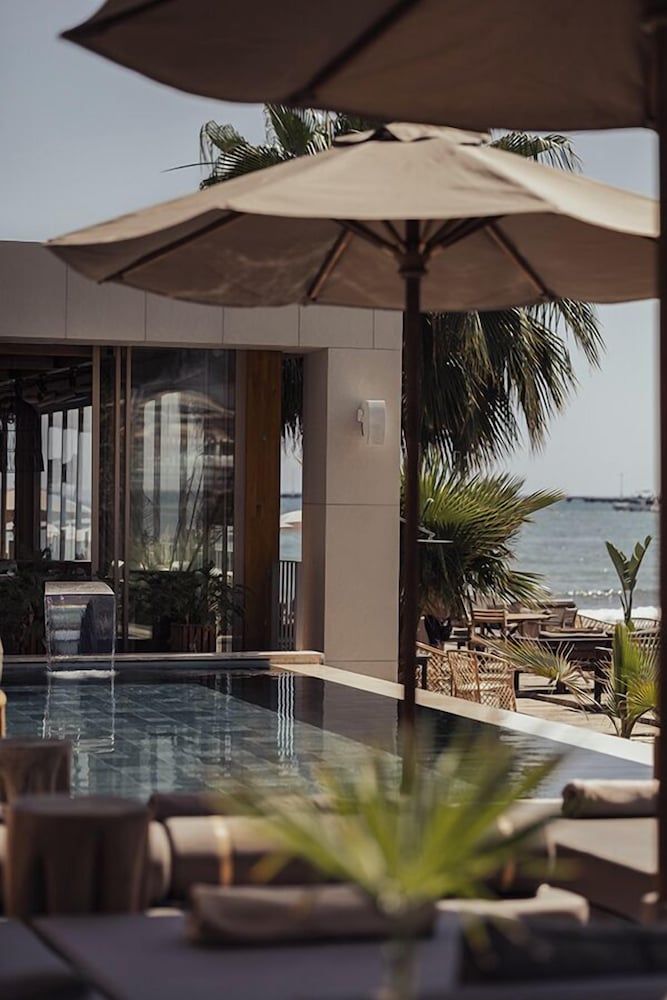 En Vie Beach Boutique Hotel - Adult Only — Swimming pool in Alanya