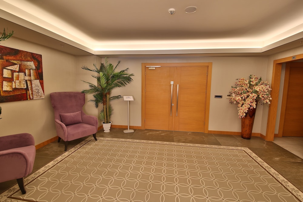 Bof Hotels CEO Suites — Hotel building in Istanbul, Istanbul