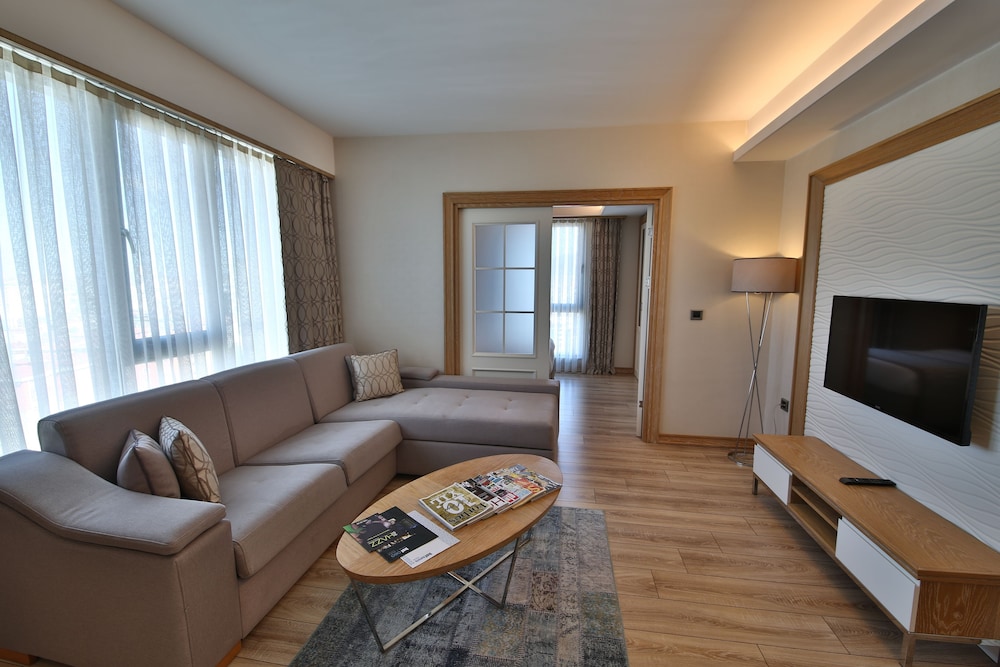 Bof Hotels CEO Suites — Hotel rooms in Istanbul, Istanbul