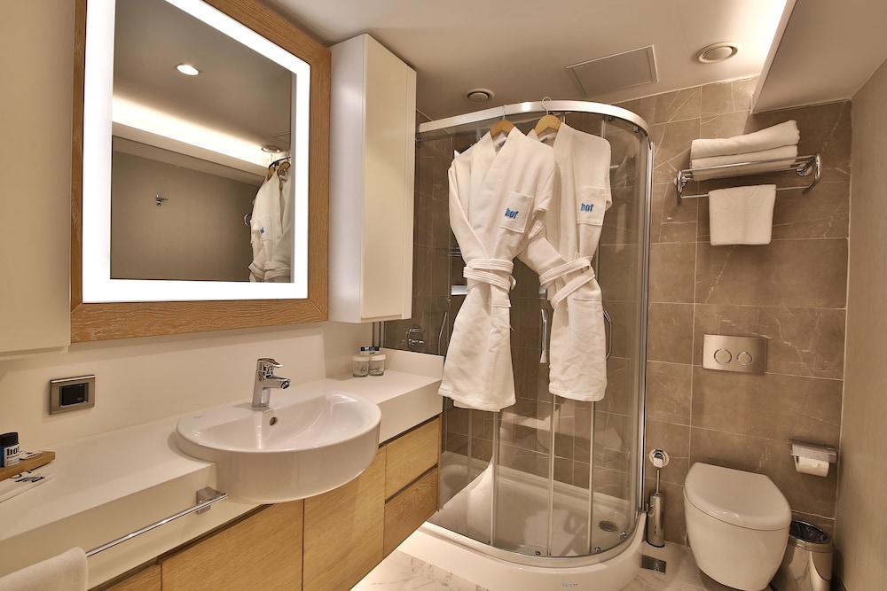 Bof Hotels CEO Suites — Hotel rooms in Istanbul, Istanbul
