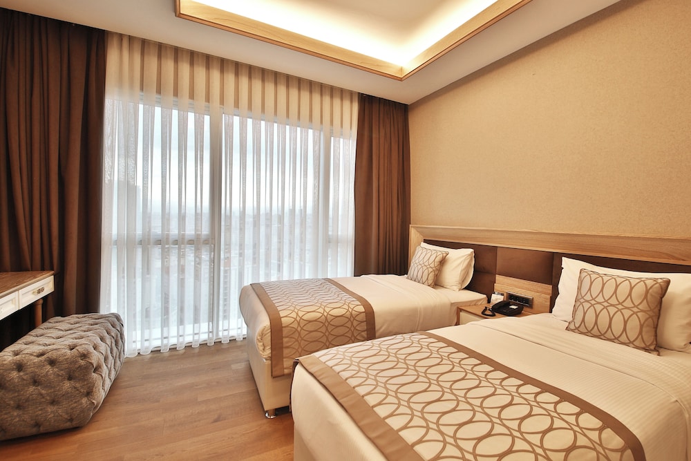 Bof Hotels CEO Suites — Hotel rooms in Istanbul, Istanbul