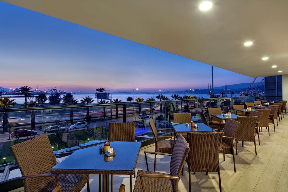 Hilton Garden Inn Izmir Bayrakli - zdjęcie 5