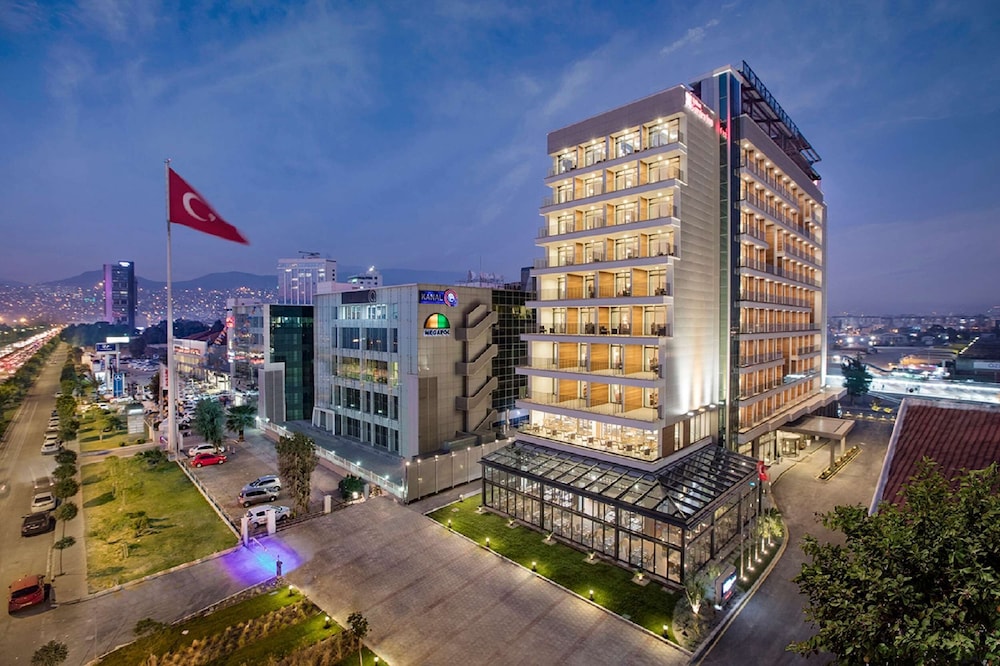 Hilton Garden Inn Izmir Bayrakli - zdjęcie 2
