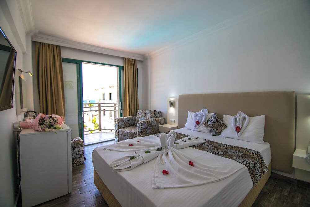 Bahar Hotel (+12 Adult ) — Hotel rooms in Fethiye, Mugla