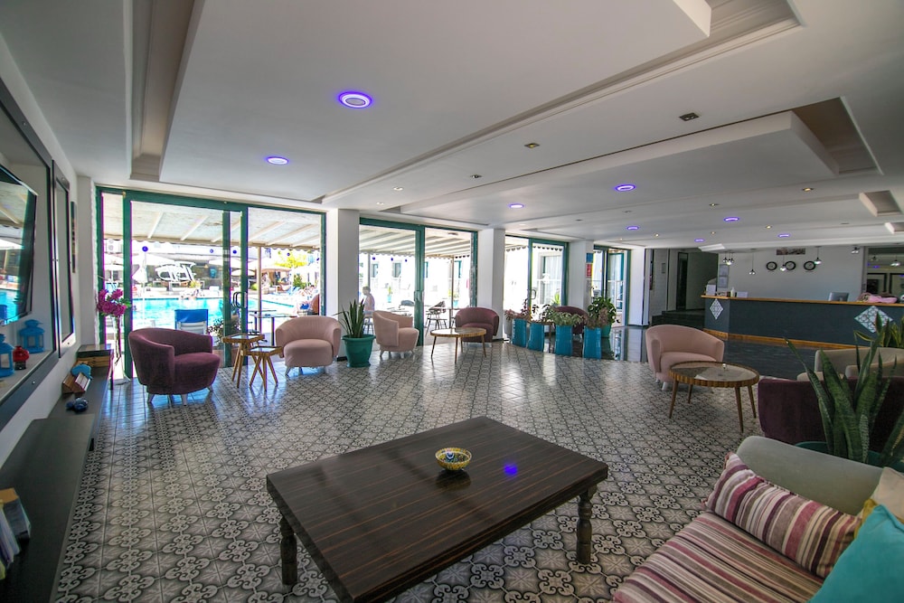 Bahar Hotel (+12 Adult ) — Hotel building in Fethiye, Mugla