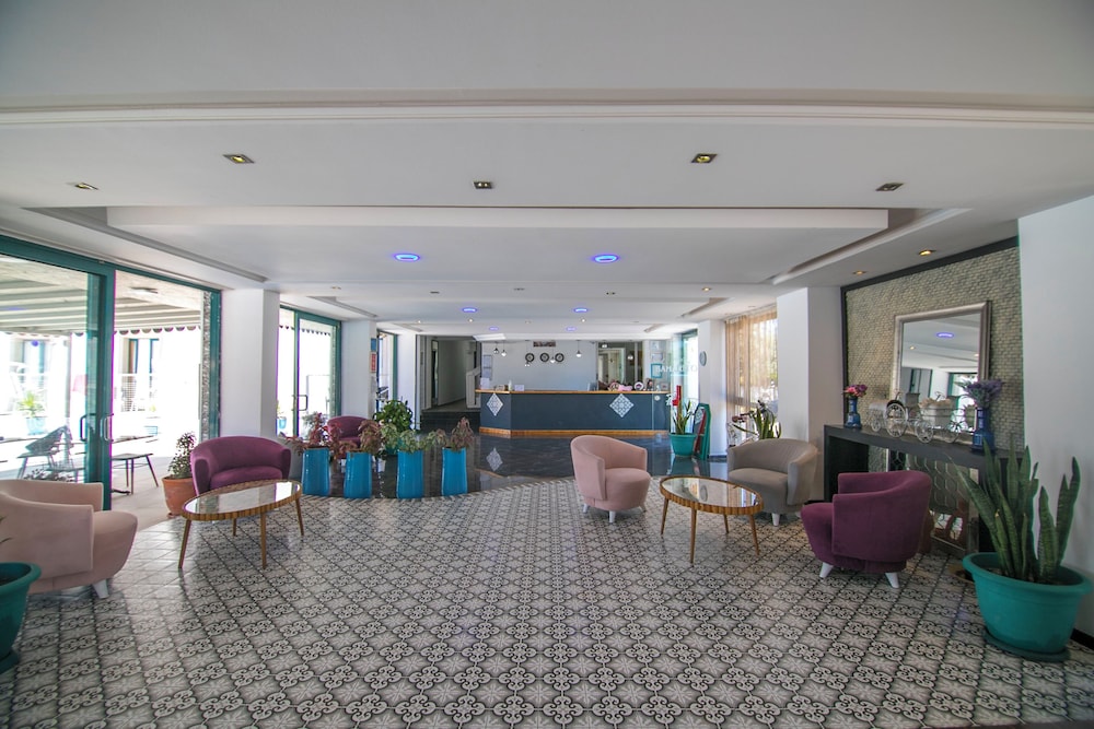 Bahar Hotel (+12 Adult ) — Hotel building in Fethiye, Mugla