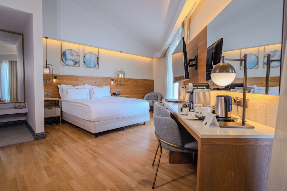 Miramare Beach Hotel — Hotel rooms in Side