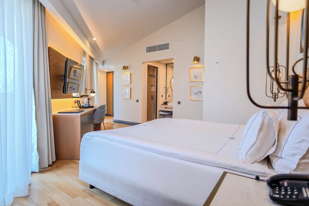 Miramare Beach Hotel — Hotel rooms in Side