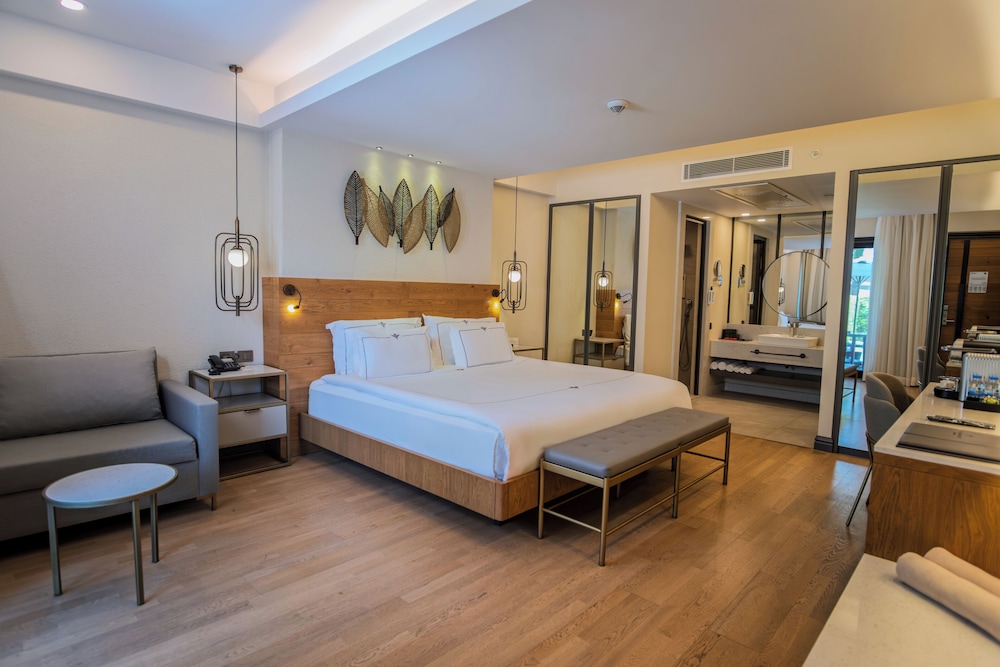 Miramare Beach Hotel — Hotel rooms in Side
