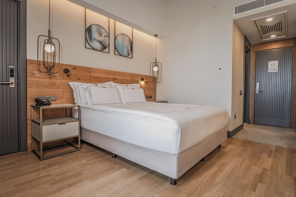 Miramare Beach Hotel — Hotel rooms in Side