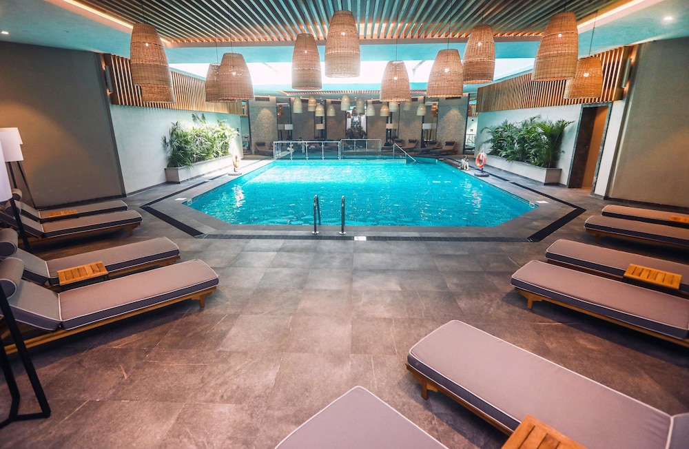 Miramare Beach Hotel — Swimming pool in Side