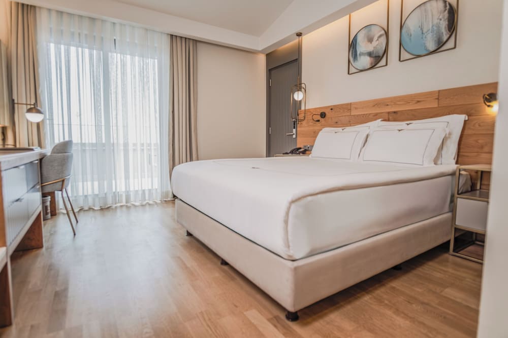 Miramare Beach Hotel — Hotel rooms in Side