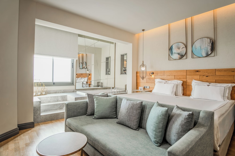 Miramare Beach Hotel — Hotel rooms in Side