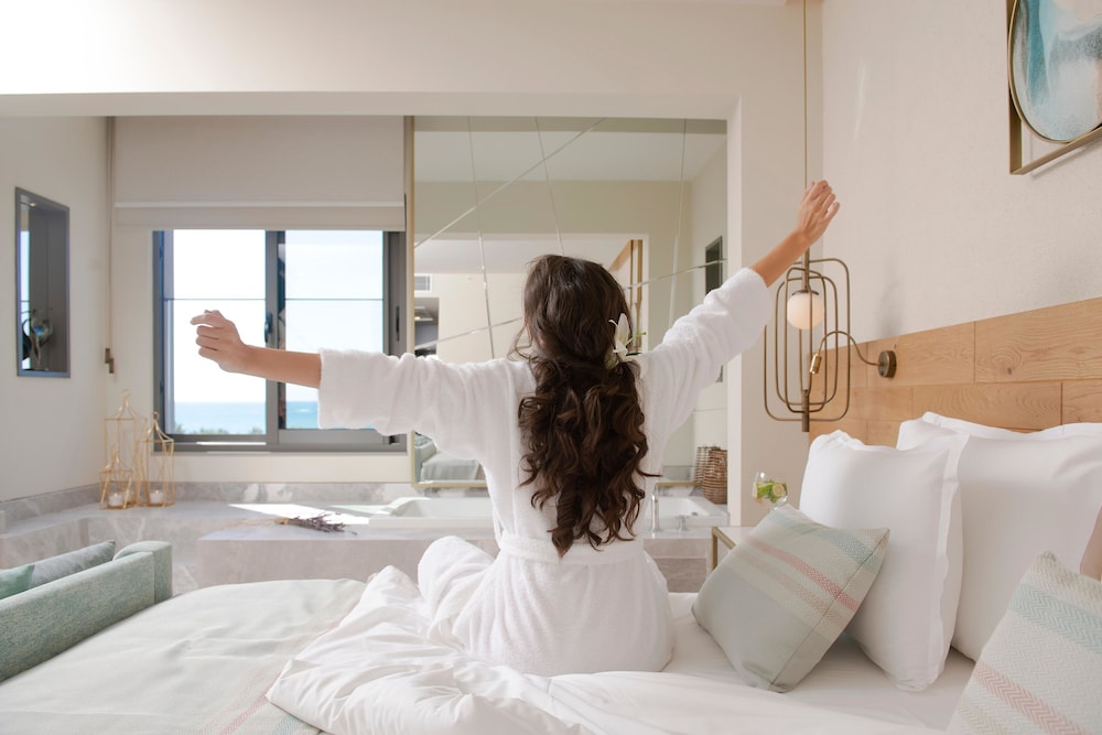 Miramare Beach Hotel — Hotel rooms in Side