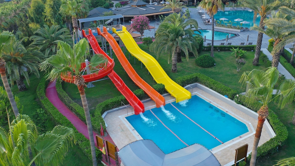 Miramare Beach Hotel — Swimming pool in Side