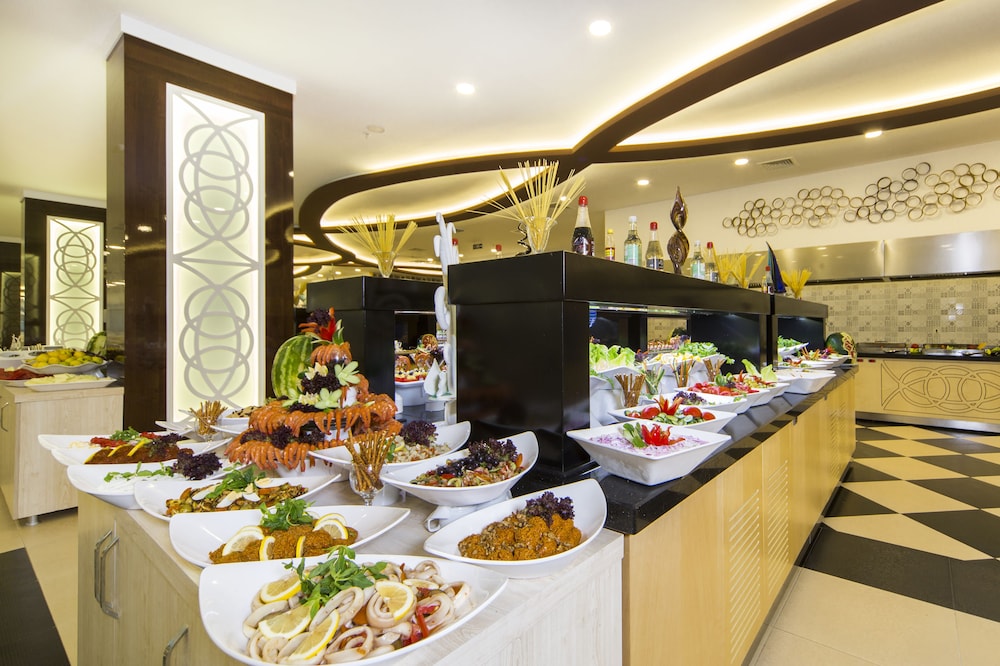 Sun Star Resort — Restaurant & bars in Alanya
