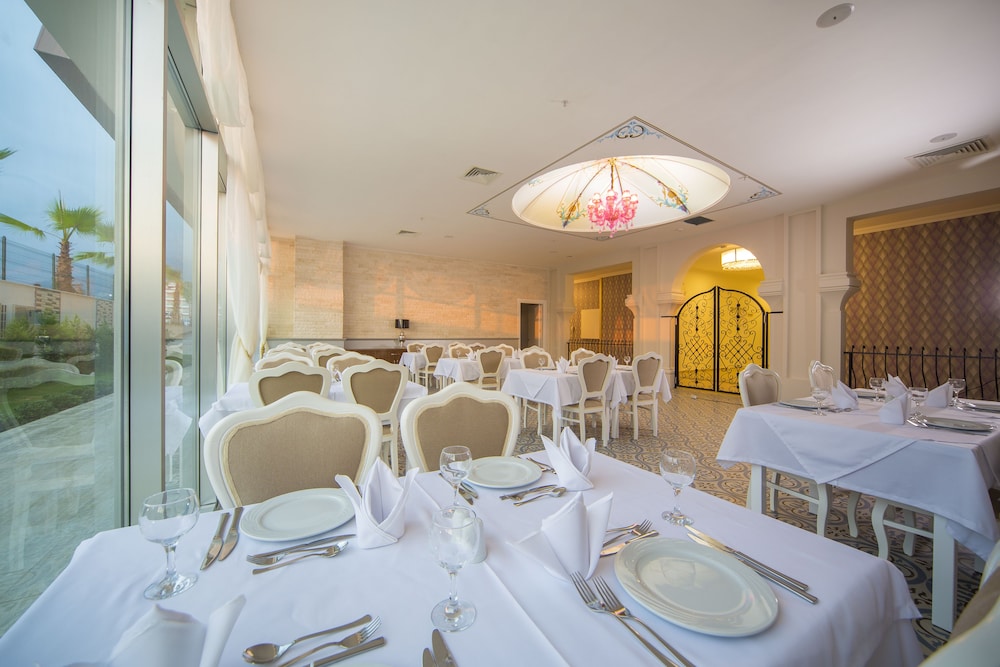 Sun Star Resort — Restaurant & bars in Alanya