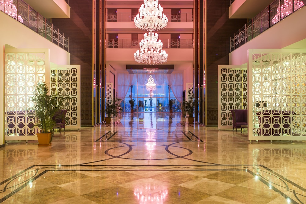 Sun Star Resort — Hotel building in Alanya