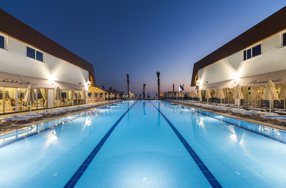 Sun Star Resort — Swimming pool in Alanya