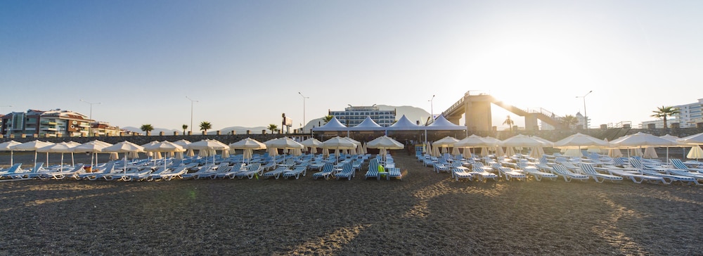 Sun Star Resort — Beach in Alanya