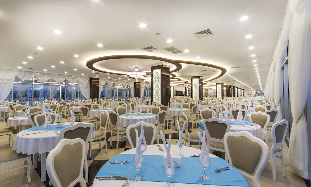 Sun Star Resort — Restaurant & bars in Alanya