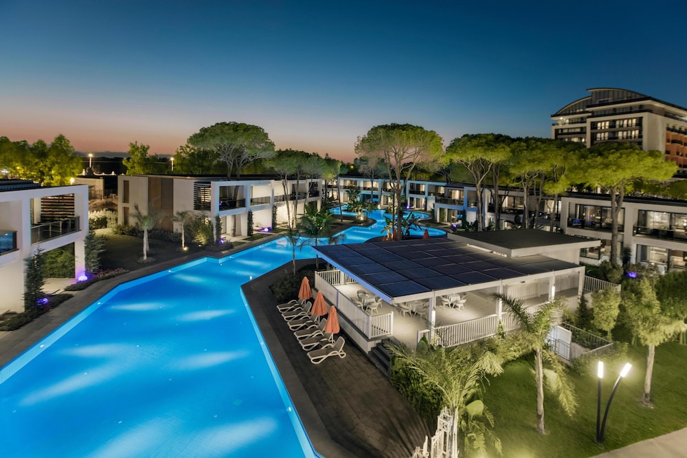 Trendy Lara Hotel — Swimming pool in Belek