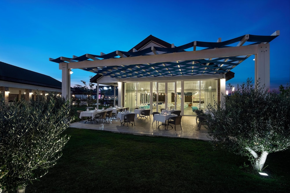 Trendy Lara Hotel — Restaurant & bars in Belek