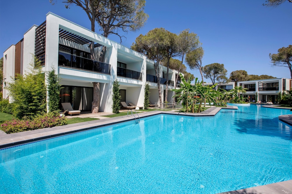 Trendy Lara Hotel — Swimming pool in Belek
