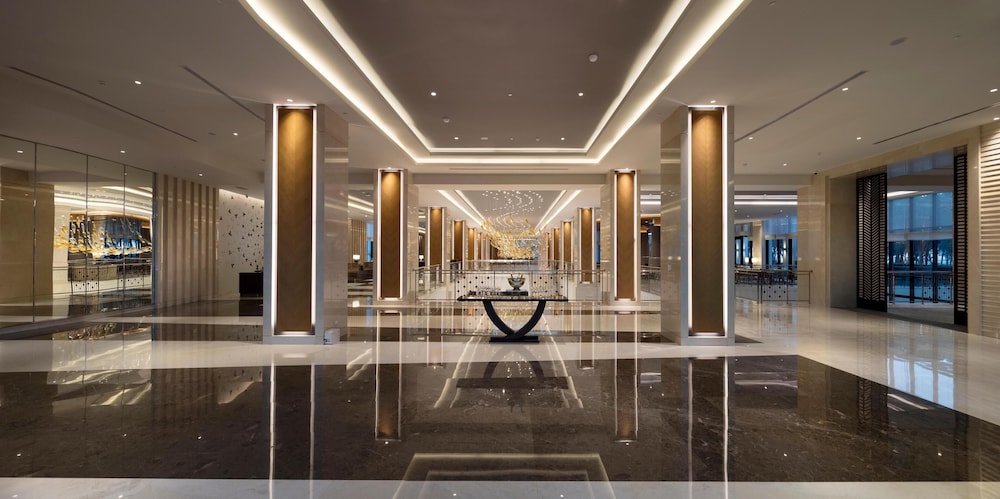 Trendy Lara Hotel — Hotel building in Belek