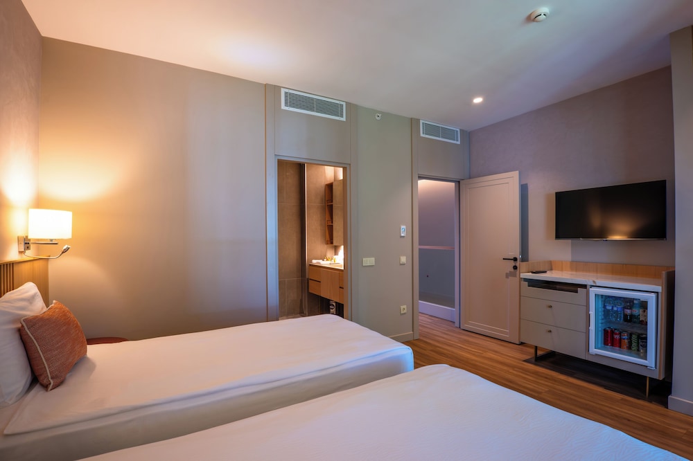 Trendy Lara Hotel — Hotel rooms in Belek