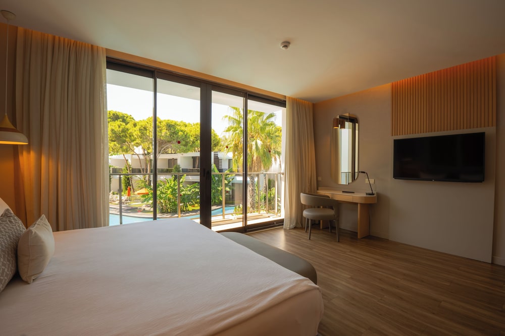 Trendy Lara Hotel — Hotel rooms in Belek