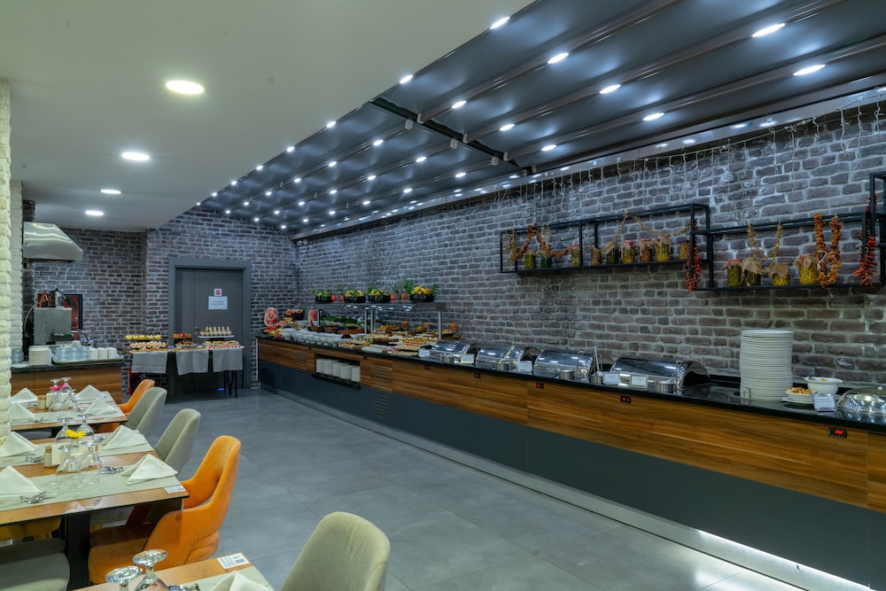 Laren Family Hotel & Spa -  Boutique Hotel — Restaurant & bars in Antalya