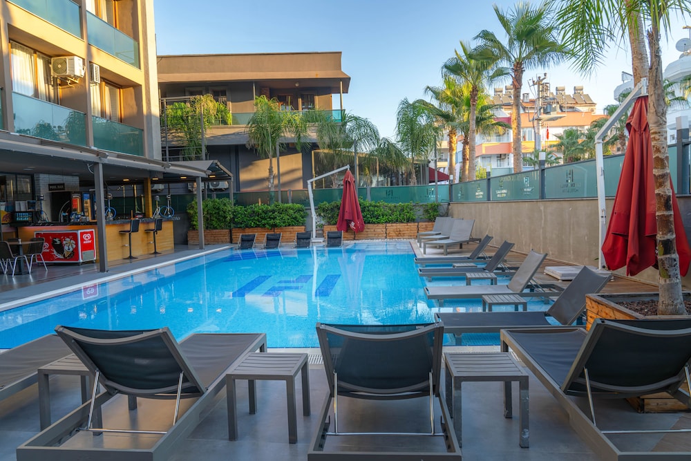 Laren Family Hotel & Spa -  Boutique Hotel — Swimming pool in Antalya