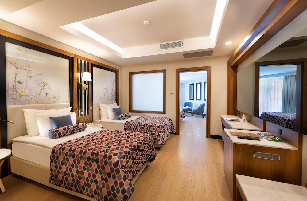 Adalya Elite Lara Hotel - All Inclusive — Hotel rooms in Lara