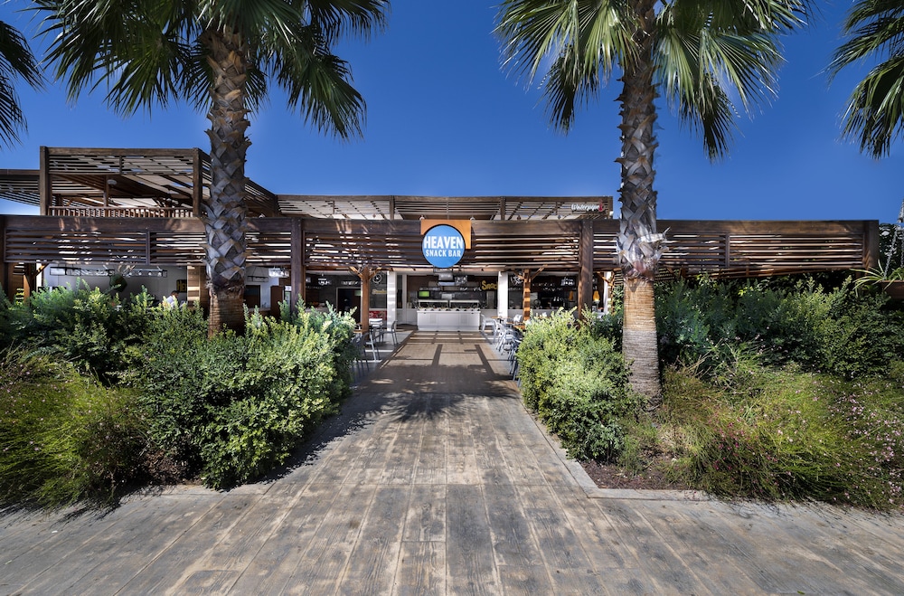 Adalya Elite Lara Hotel - All Inclusive — Restaurant & bars in Lara