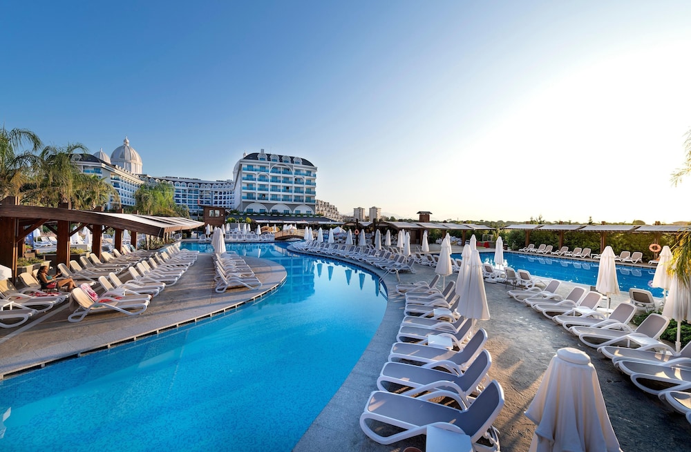 Adalya Elite Lara Hotel - All Inclusive — Swimming pool in Lara