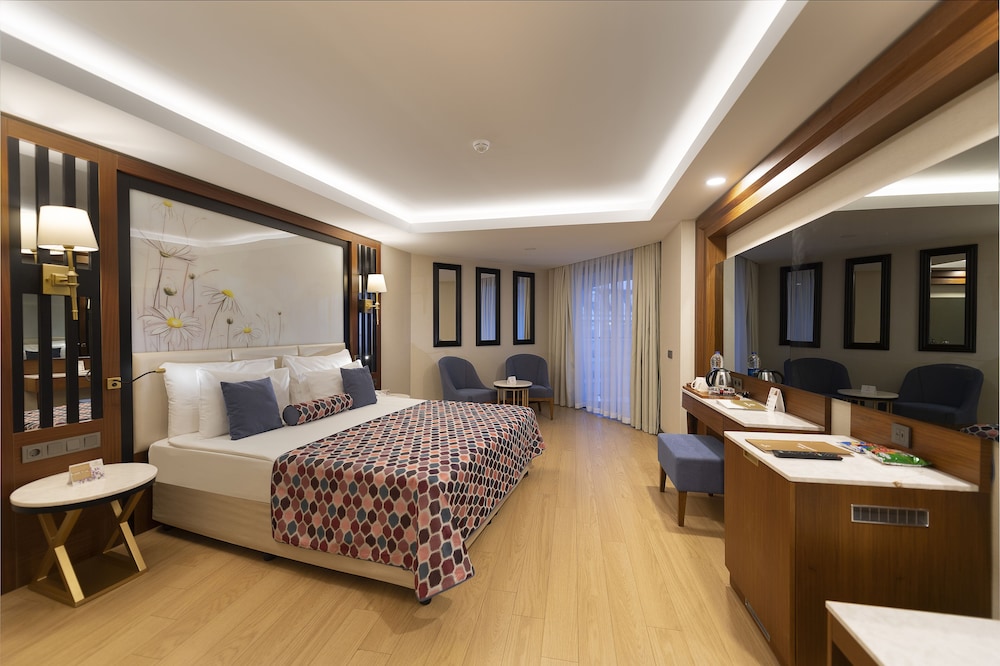 Adalya Elite Lara Hotel - All Inclusive — Hotel rooms in Lara