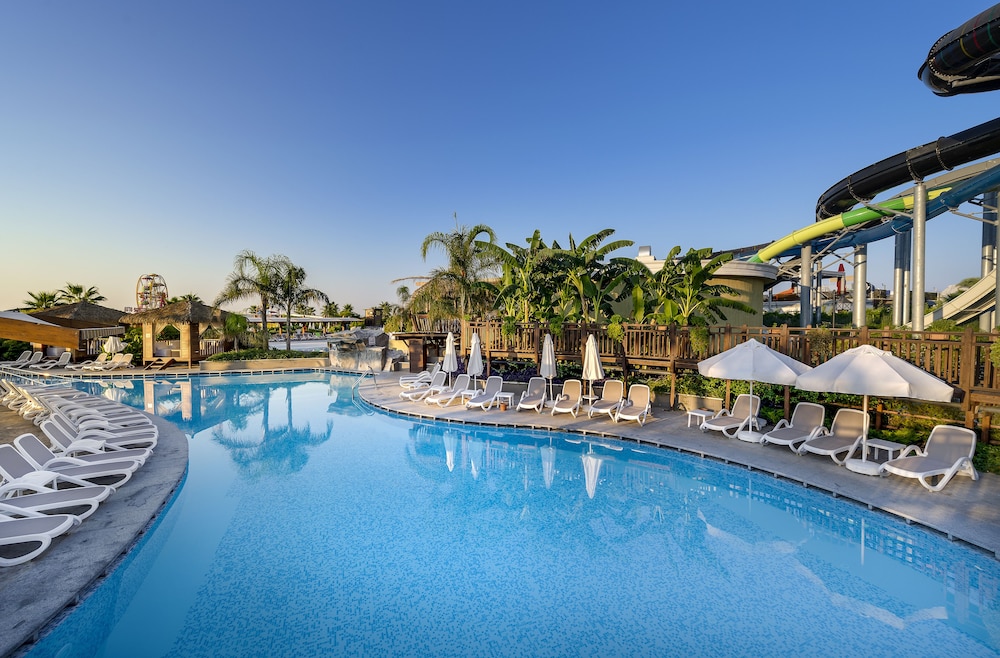 Adalya Elite Lara Hotel - All Inclusive — Swimming pool in Lara