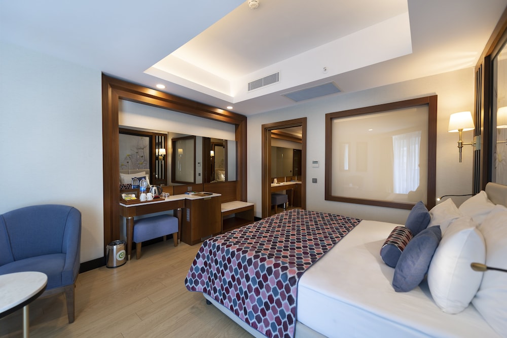 Adalya Elite Lara Hotel - All Inclusive — Hotel rooms in Lara