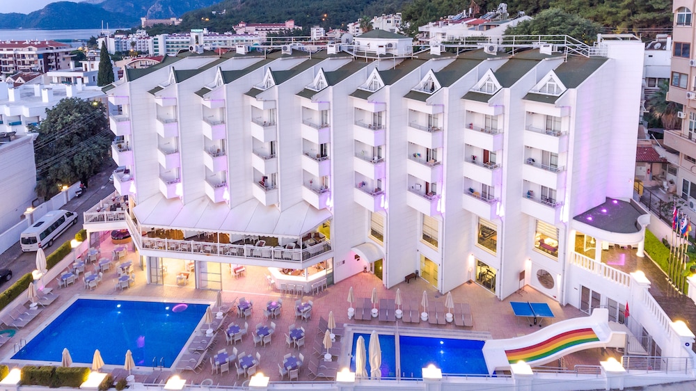 Piccolo Dream Hotel - All Inclusive - Adults Only — Hotel building in Marmaris, Mugla